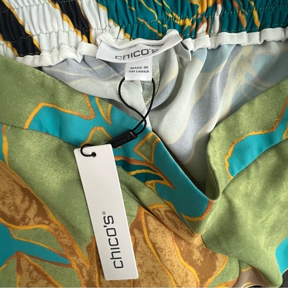 Chico's 00 Pull On Wide Leg Crop Fashion Culotte Santa Ponsa Palm Palazzo pants - Picture 10 of 13